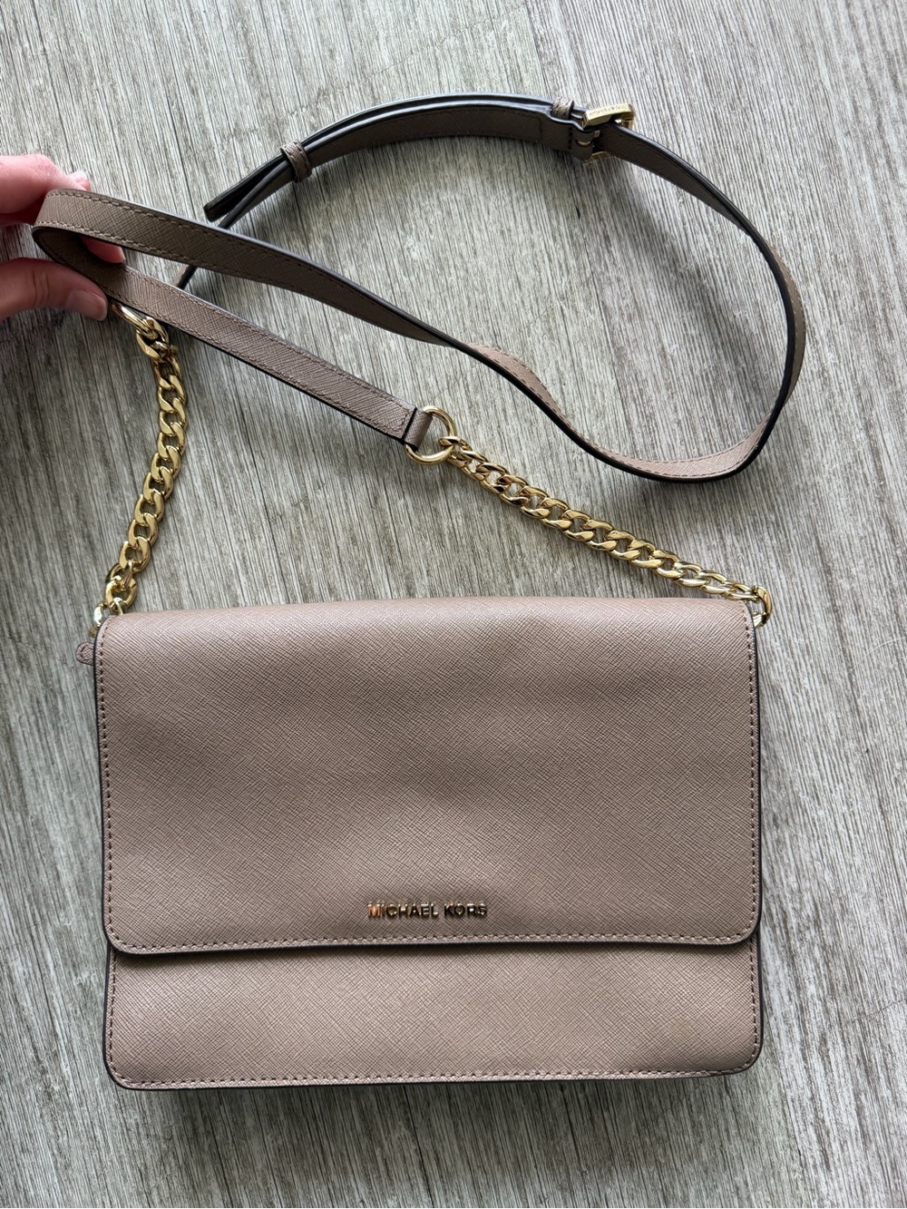 Michael Kors grey purse